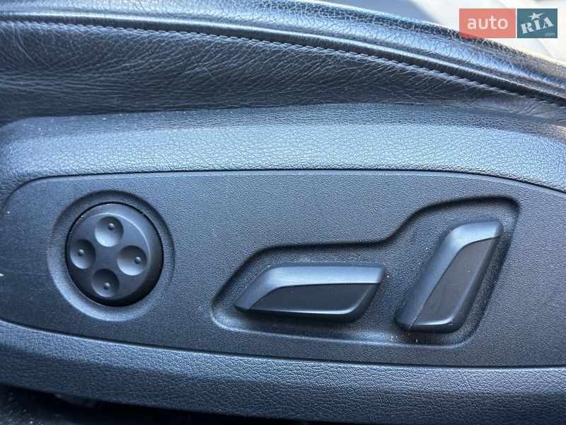 Седан Audi A4 2016 в Львові