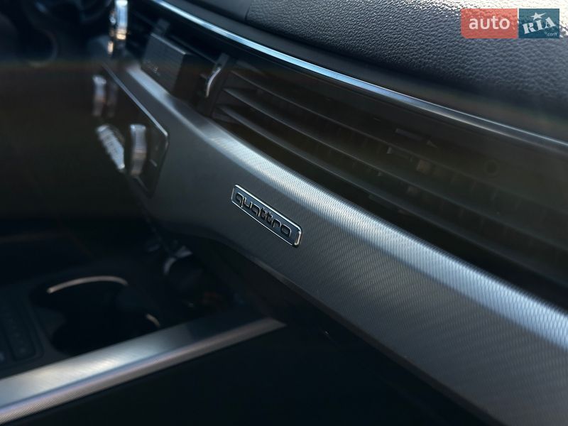 Седан Audi A4 2016 в Львові