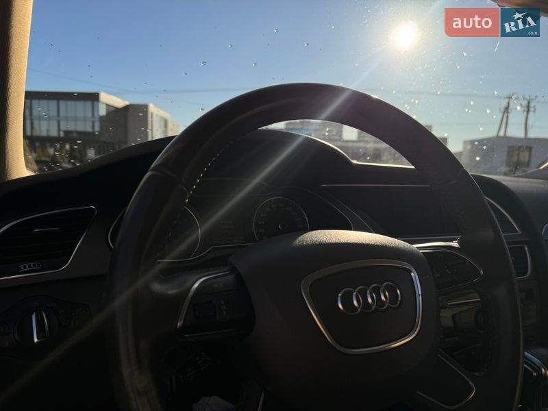 Седан Audi A4 2012 в Харкові