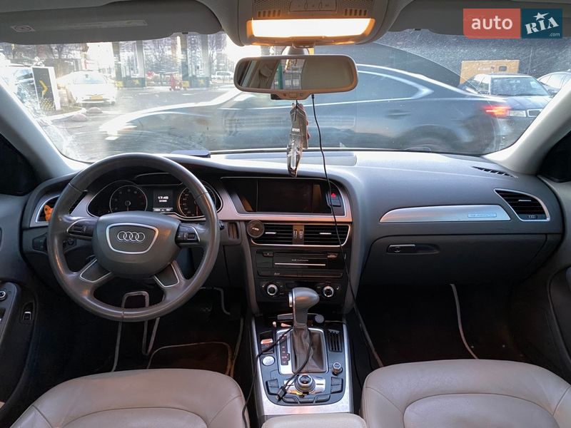 Седан Audi A4 2013 в Киеве