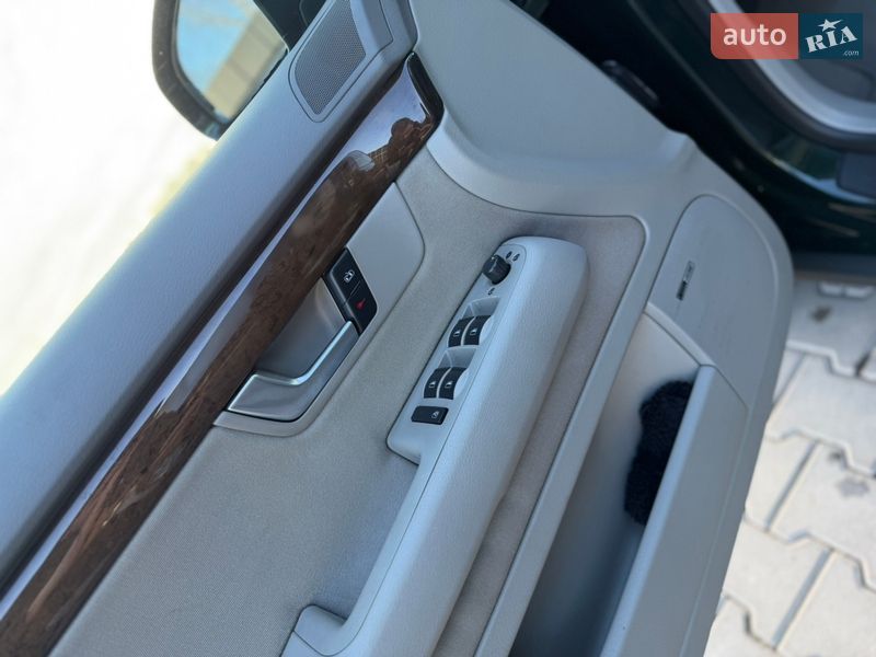 Седан Audi A4 2006 в Володимирі