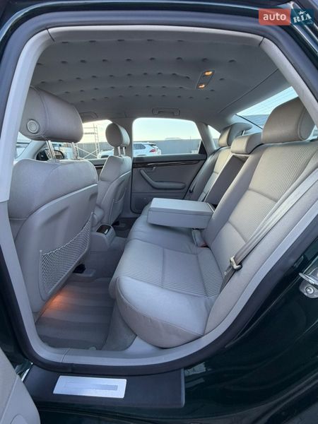 Седан Audi A4 2006 в Володимирі