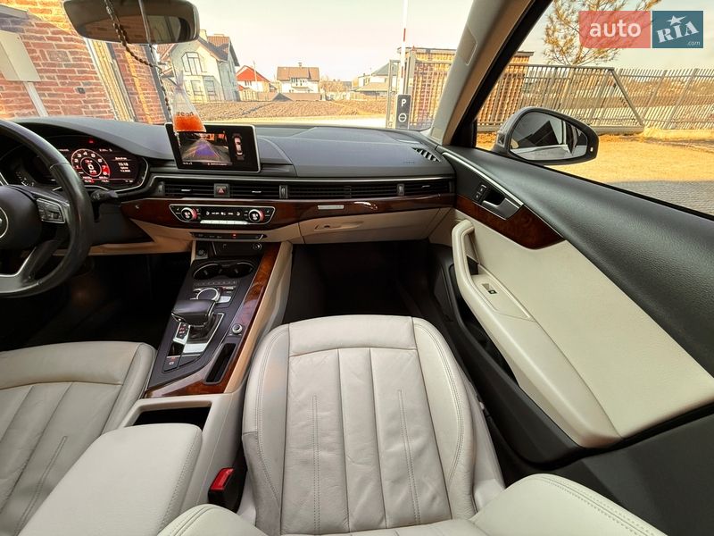 Седан Audi A4 2018 в Львові
