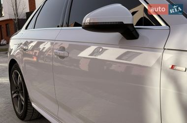 Седан Audi A4 2018 в Львове