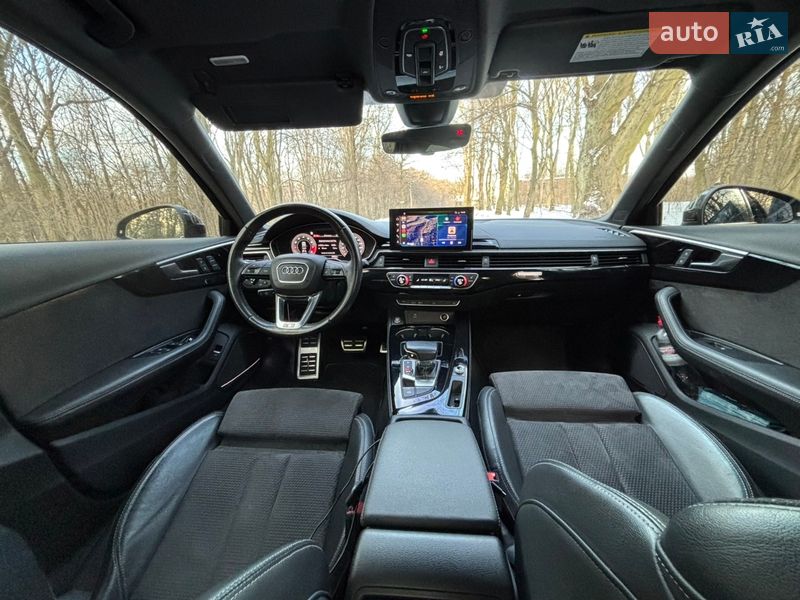 Седан Audi A4 2021 в Львове