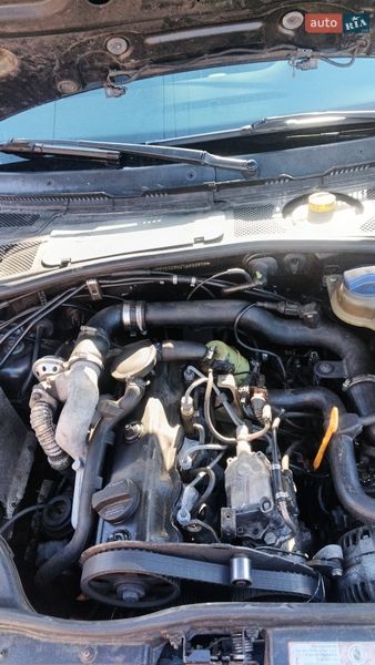 Седан Audi A4 1999 в Глобиному