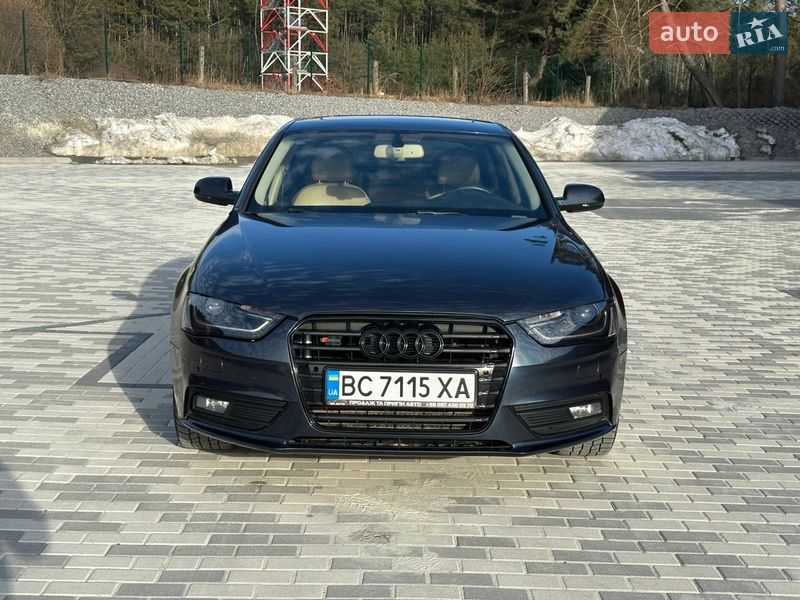 Седан Audi A4 2012 в Львові