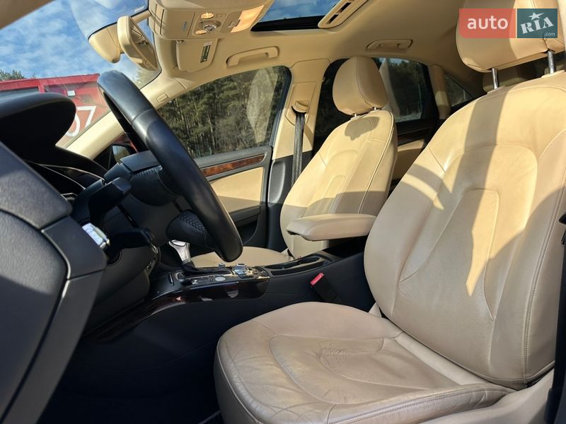 Седан Audi A4 2012 в Львові