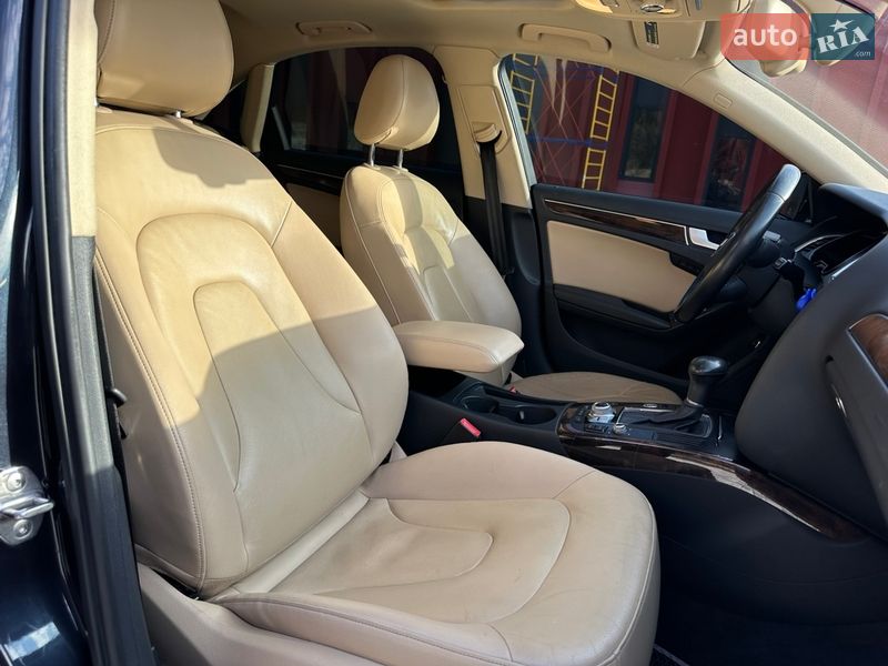 Седан Audi A4 2012 в Львові