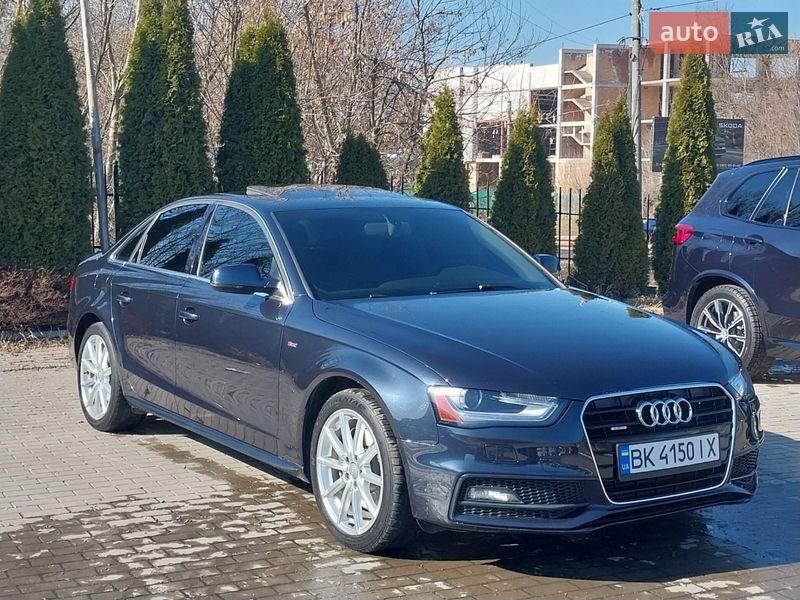 Седан Audi A4 2013 в Ровно