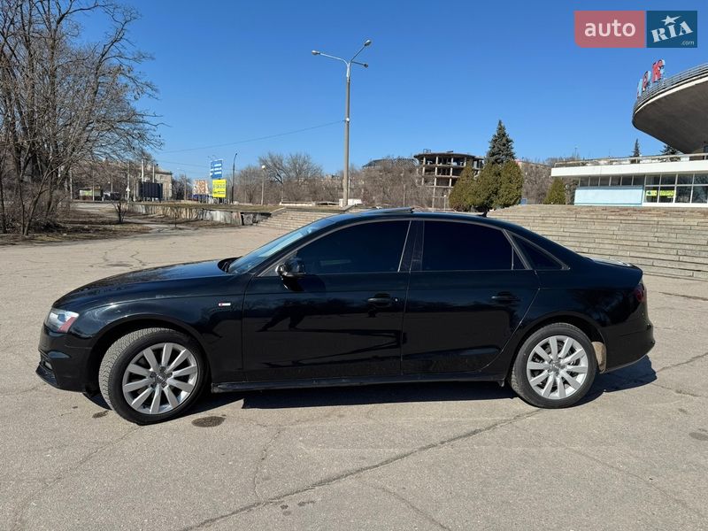 Седан Audi A4 2014 в Запоріжжі