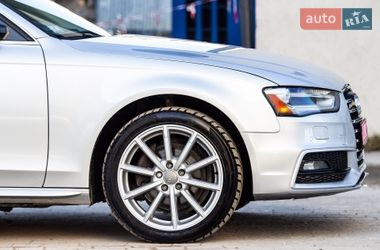 Седан Audi A4 2013 в Львові