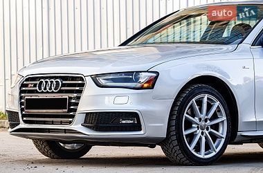 Седан Audi A4 2013 в Львові