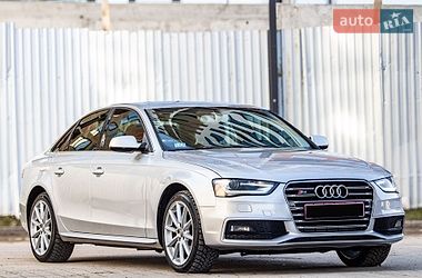 Седан Audi A4 2013 в Львові