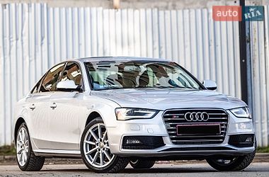 Седан Audi A4 2013 в Львові