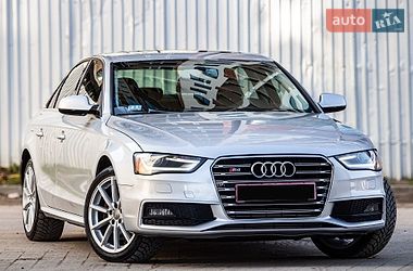 Седан Audi A4 2013 в Львові
