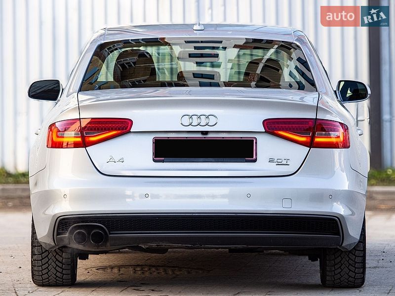 Седан Audi A4 2013 в Львові