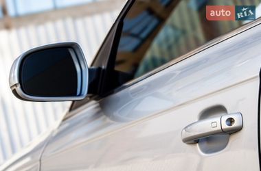 Седан Audi A4 2013 в Львові