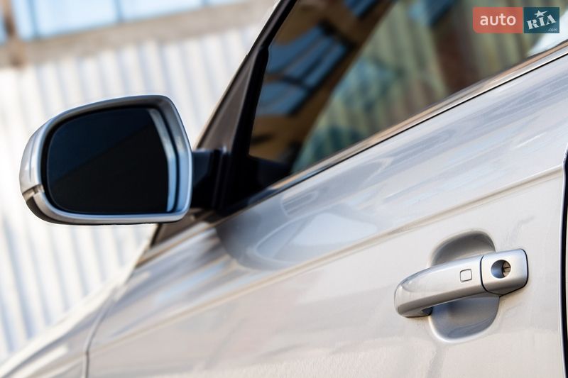 Седан Audi A4 2013 в Львове