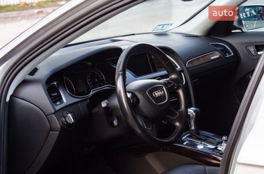 Седан Audi A4 2013 в Львові