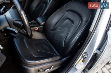 Седан Audi A4 2013 в Львові