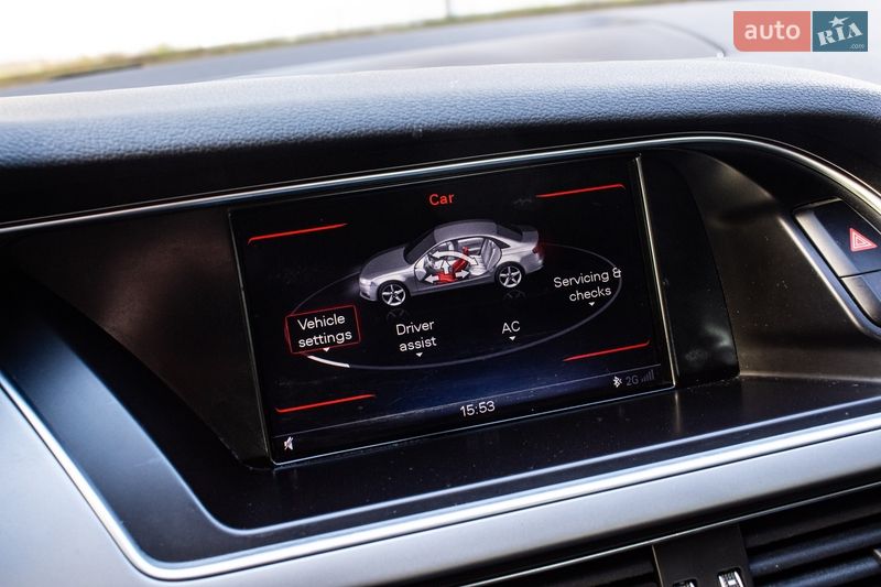 Седан Audi A4 2013 в Львові