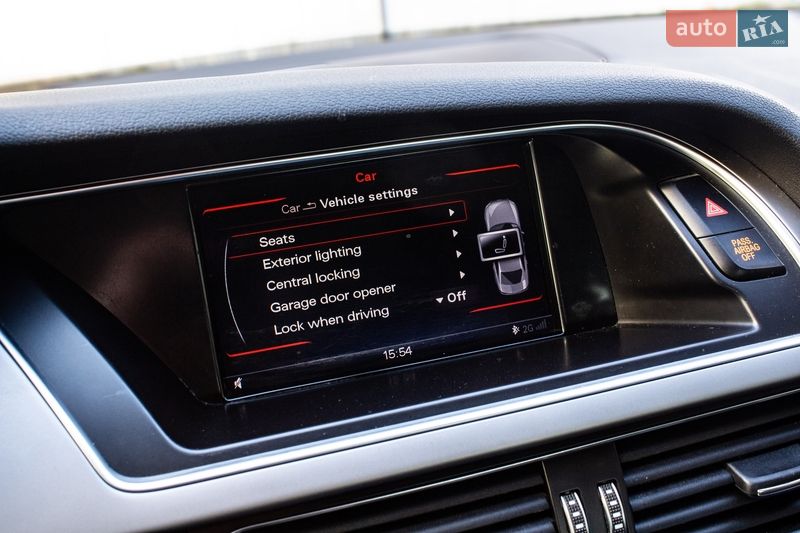 Седан Audi A4 2013 в Львові