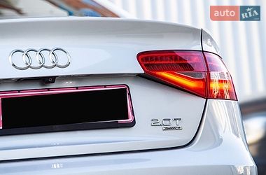 Седан Audi A4 2013 в Львові