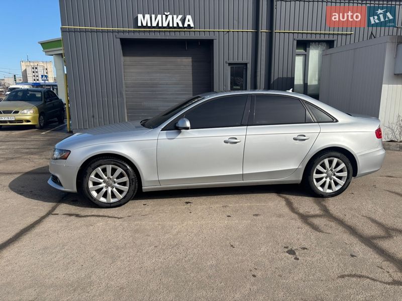 Седан Audi A4 2012 в Кропивницком
