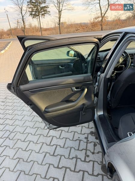 Седан Audi A4 2002 в Снятині