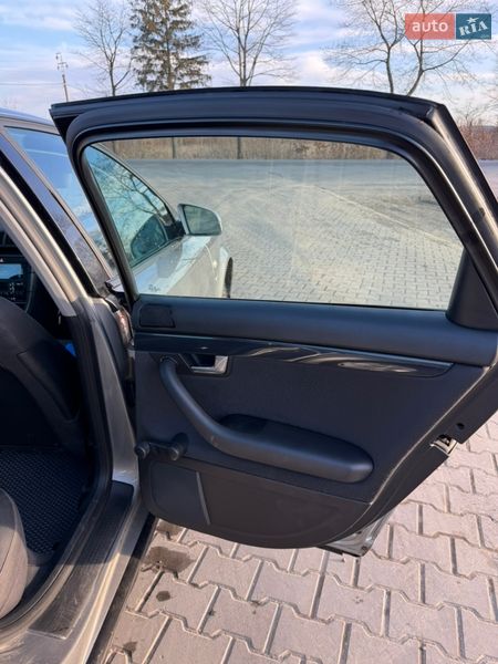 Седан Audi A4 2002 в Снятині
