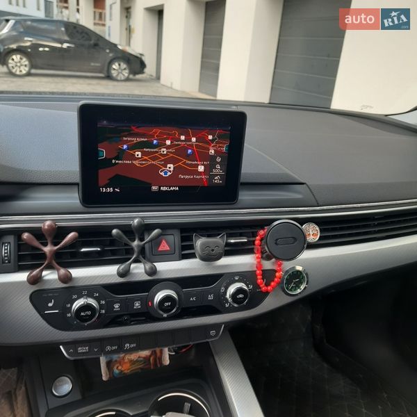 Универсал Audi A4 2018 в Ужгороде
