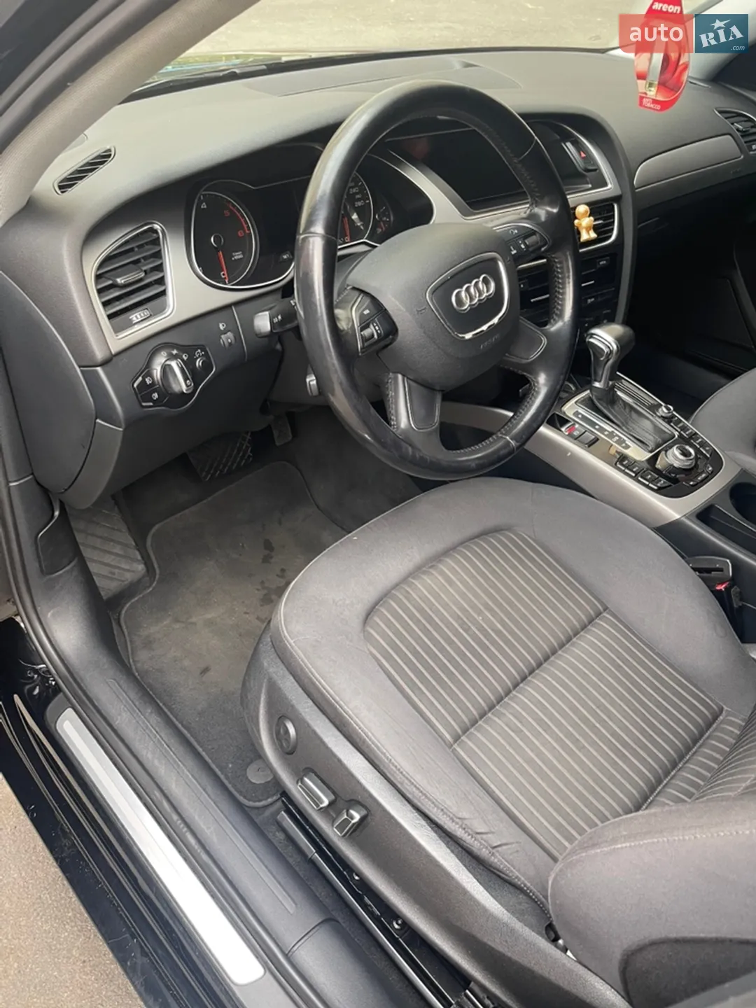 2012 Audi A4 - мініатюра 9