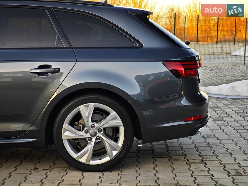 Універсал Audi A4 2019 в Дубні
