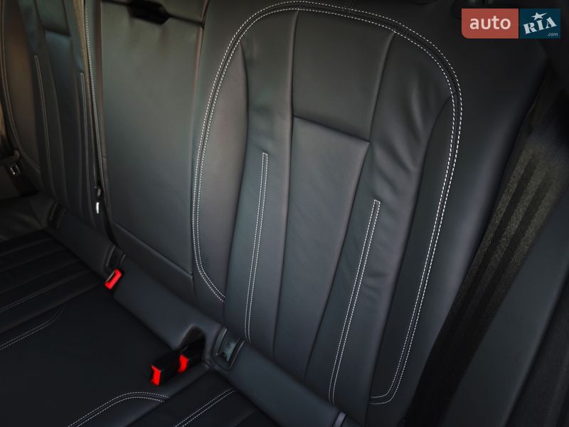 Універсал Audi A4 2019 в Дубні