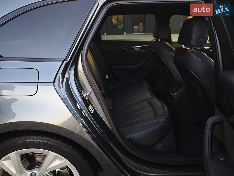 Універсал Audi A4 2019 в Дубні