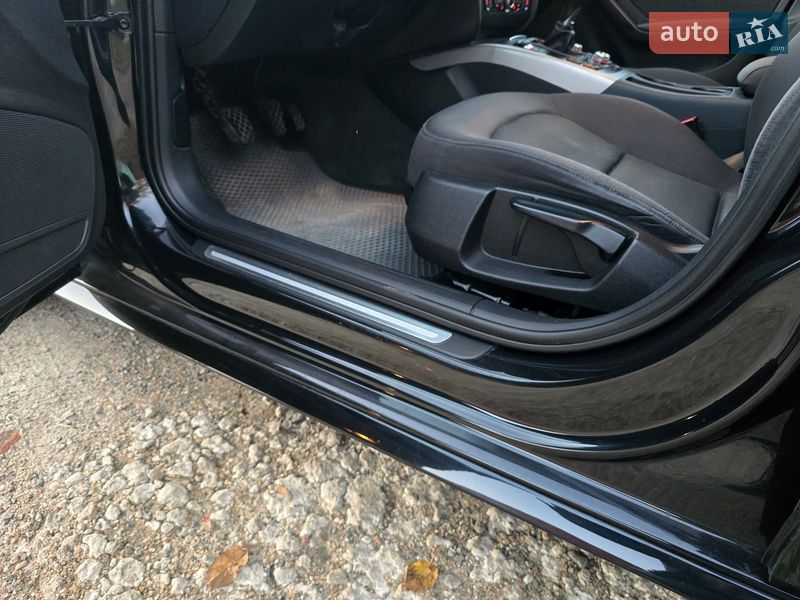 Універсал Audi A4 2014 в Львові