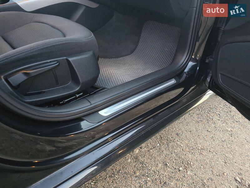 Універсал Audi A4 2014 в Львові