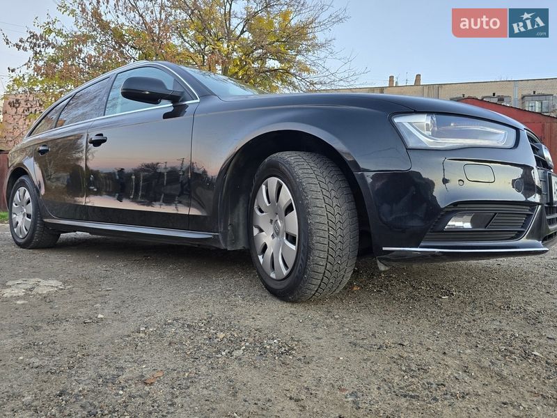 Універсал Audi A4 2014 в Львові