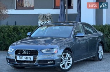 Седан Audi A4 2015 в Стрые