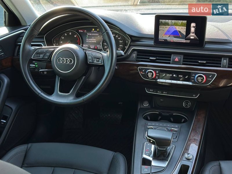 Седан Audi A4 2018 в Луцке