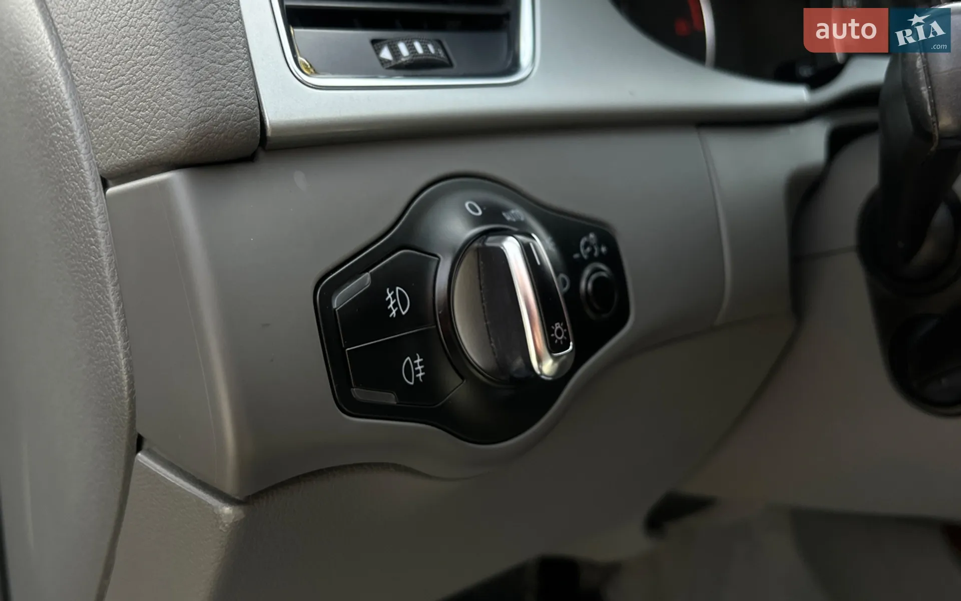 2010 Audi A4 - мініатюра 14