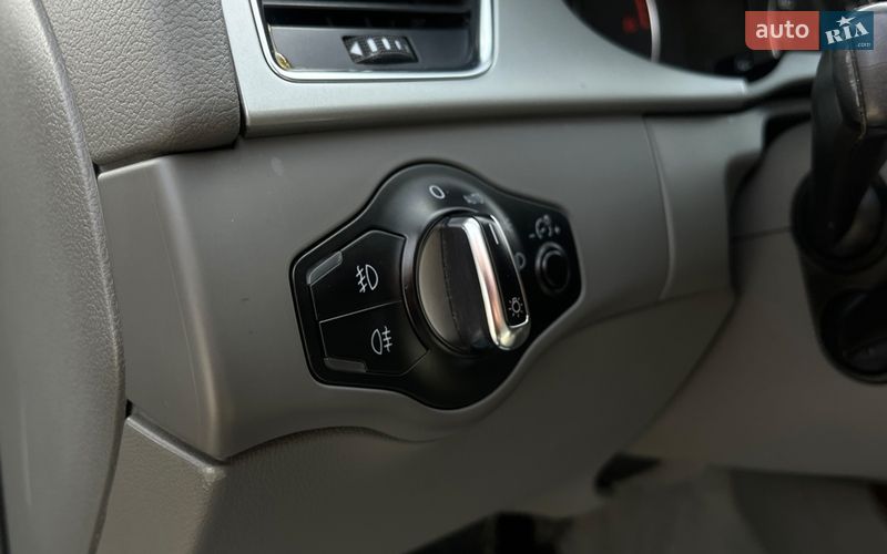 Седан Audi A4 2010 в Мукачевому