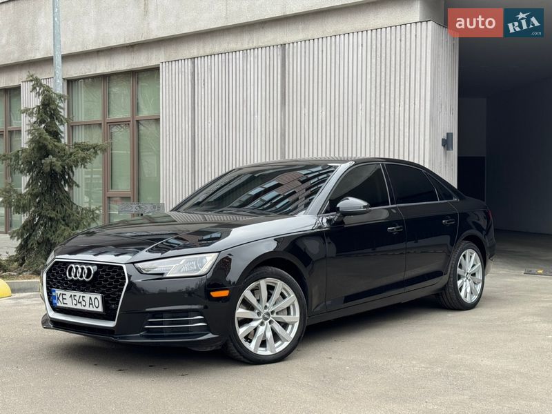 Седан Audi A4 2016 в Днепре