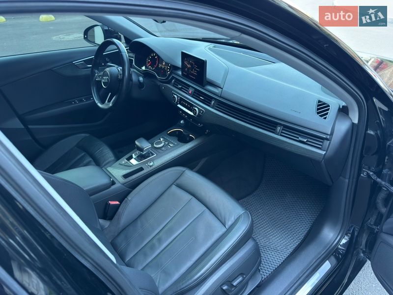 Седан Audi A4 2016 в Днепре