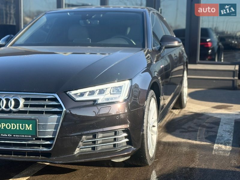 Седан Audi A4 2017 в Киеве
