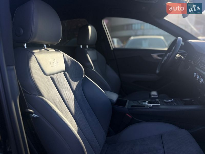 Седан Audi A4 2017 в Киеве