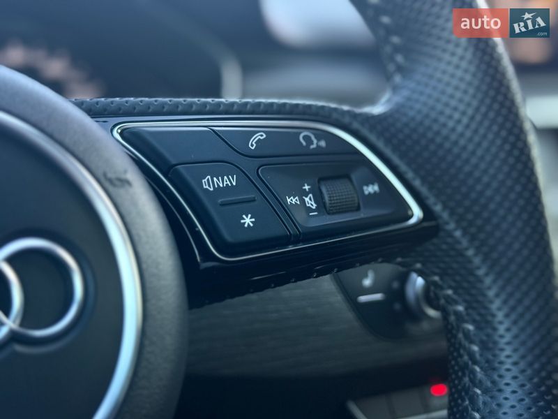 Седан Audi A4 2017 в Киеве