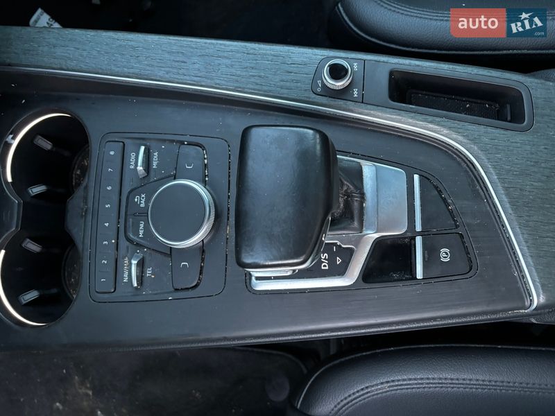 Седан Audi A4 2017 в Стрию