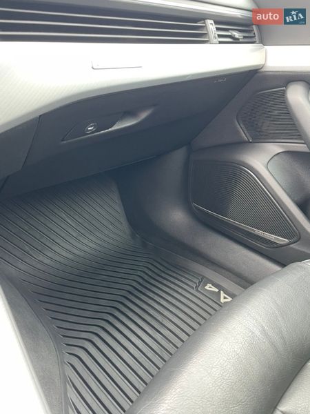 Седан Audi A4 2017 в Кривому Розі